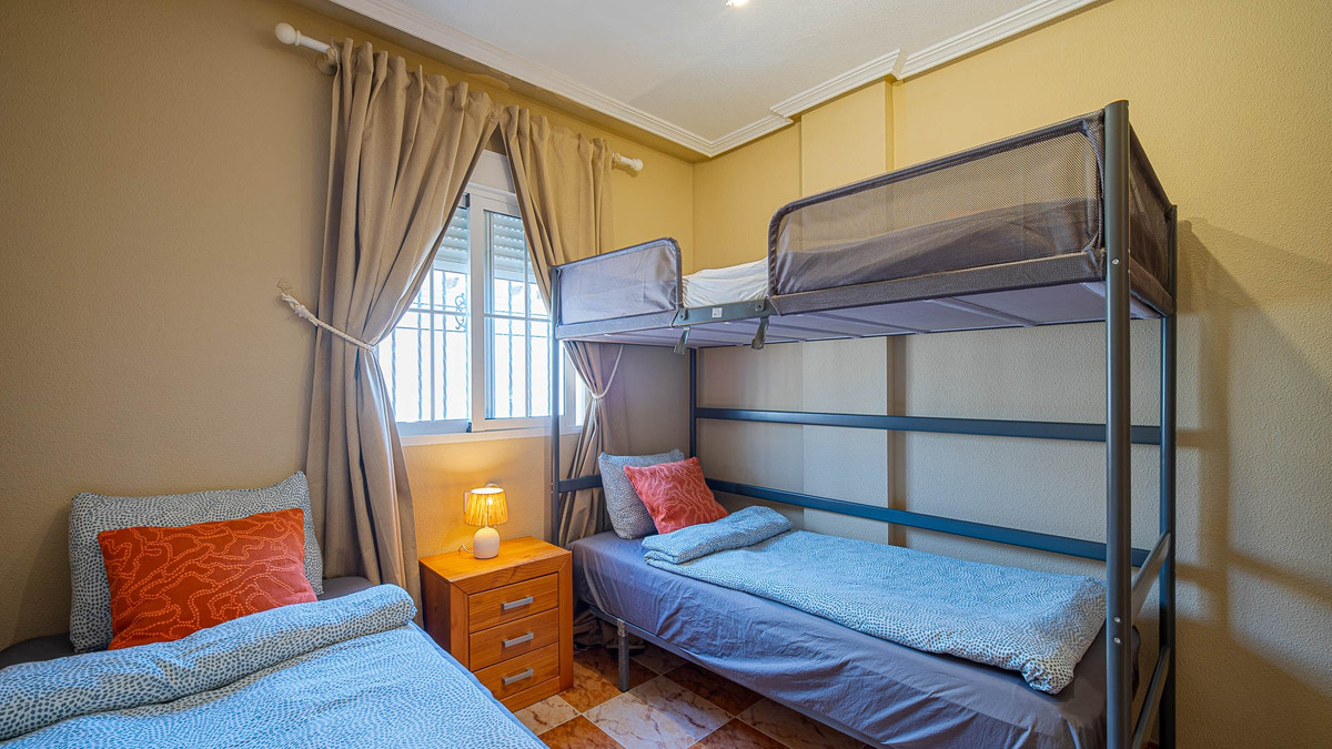 For sale - 3 Bedroom 2 Bathroom House - Quad in Orihuela - Lomas de Cabo Roig  - Alicante