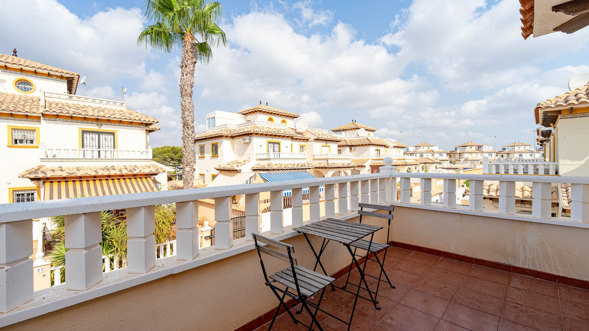 For sale - 3 Bedroom 2 Bathroom House - Quad in Orihuela - Lomas de Cabo Roig  - Alicante