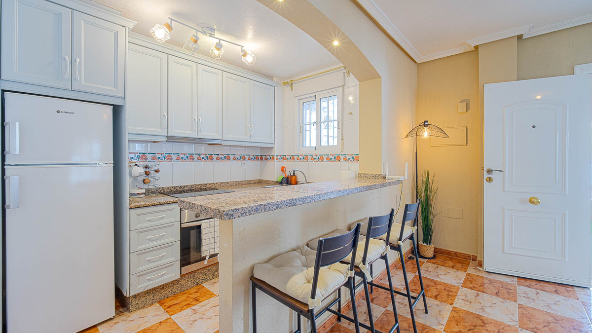 For sale - 3 Bedroom 2 Bathroom House - Quad in Orihuela - Lomas de Cabo Roig  - Alicante