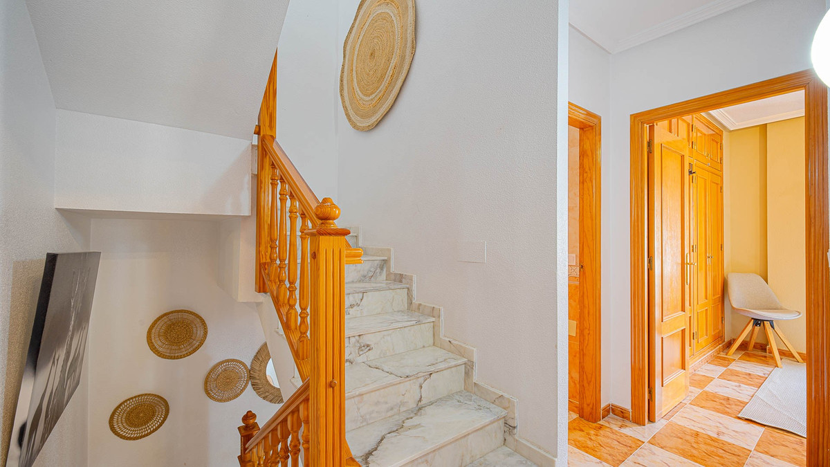For sale - 3 Bedroom 2 Bathroom House - Quad in Orihuela - Lomas de Cabo Roig  - Alicante