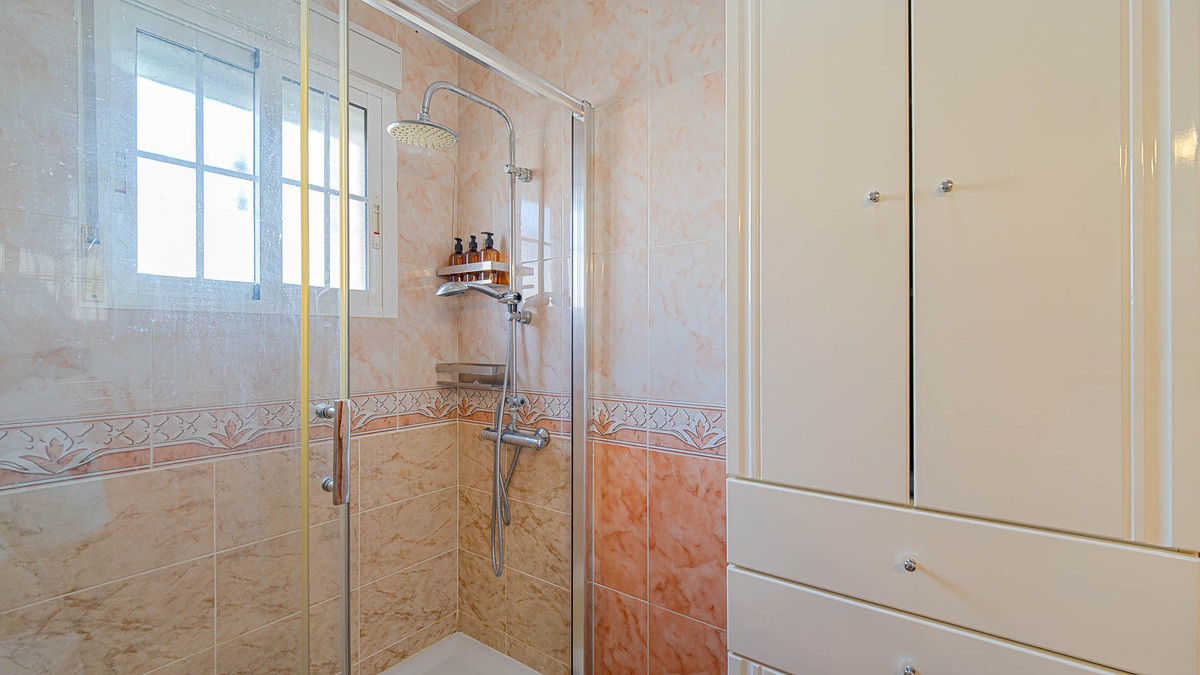 For sale - 3 Bedroom 2 Bathroom House - Quad in Orihuela - Lomas de Cabo Roig  - Alicante