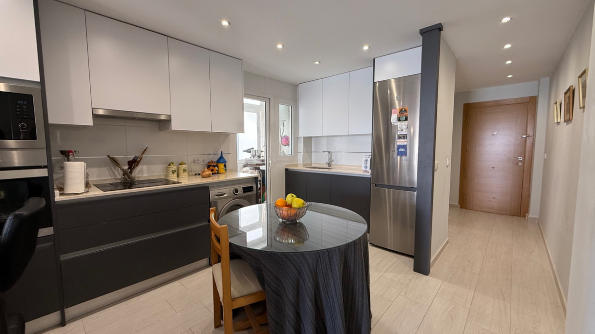 For sale - 3 Bedroom 1 Bathroom Apartment - Ground Floor Apartment in Torrevieja - Torrevieja Centro  - Alicante