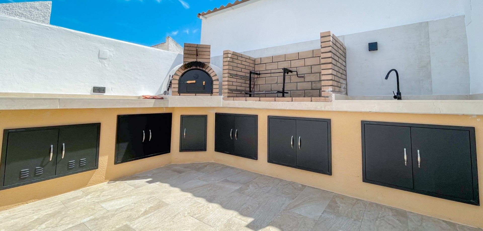 For sale - 3 Bedroom 3 Bathroom Townhouse in Torrevieja - Nueva Torrevieja - Aguas Nuevas  - Costa Blanca (Alicante)