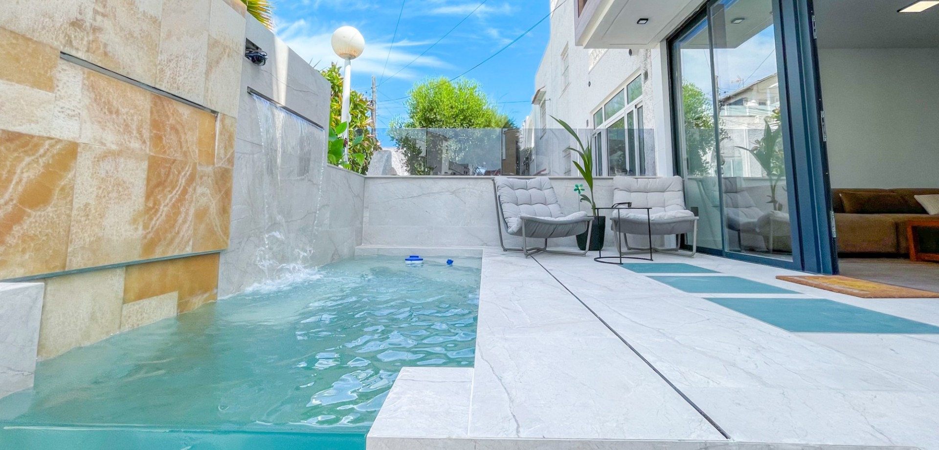 For sale - 3 Bedroom 3 Bathroom Townhouse in Torrevieja - Nueva Torrevieja - Aguas Nuevas  - Costa Blanca (Alicante)