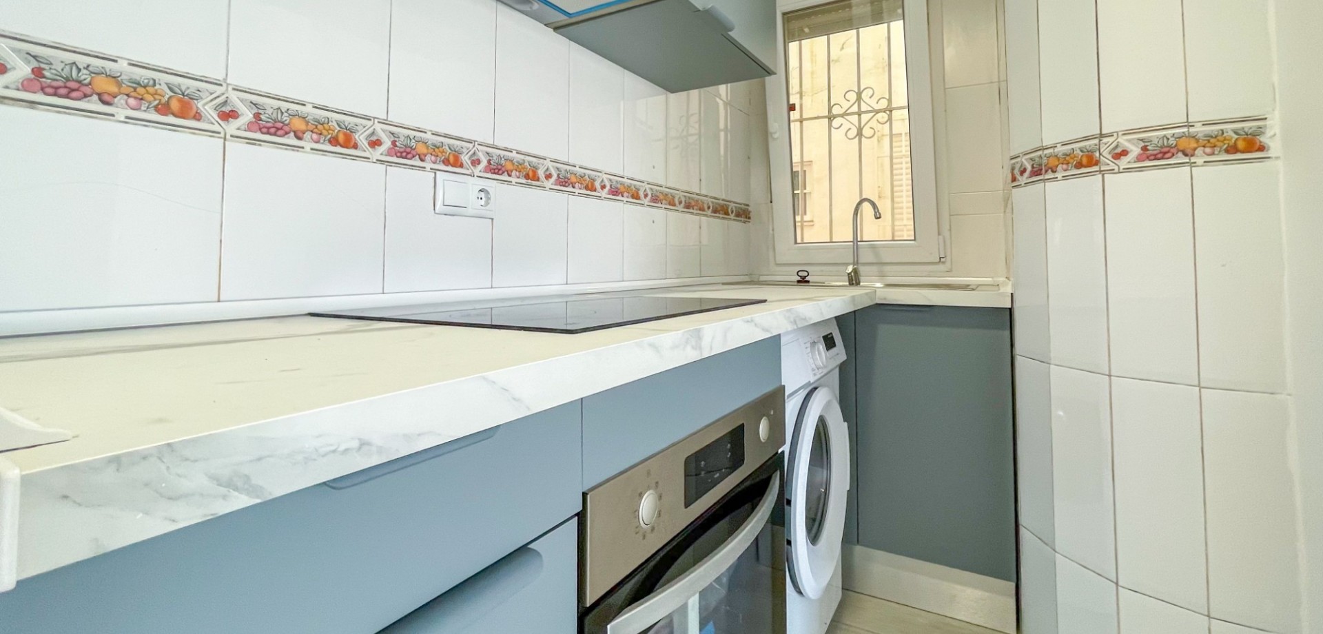 For sale - 2 Bedroom 1 Bathroom Apartment in Torrevieja - Torrevieja  - Costa Blanca (Alicante)