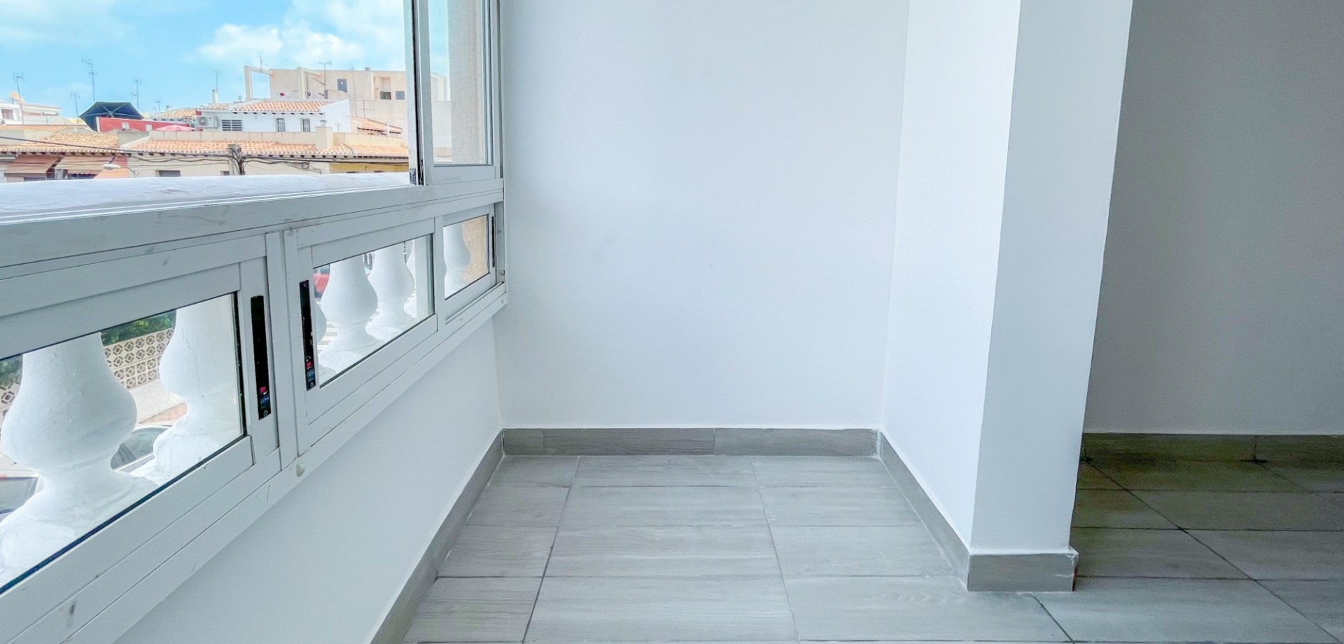 For sale - 2 Bedroom 1 Bathroom Apartment in Torrevieja - Torrevieja  - Costa Blanca (Alicante)