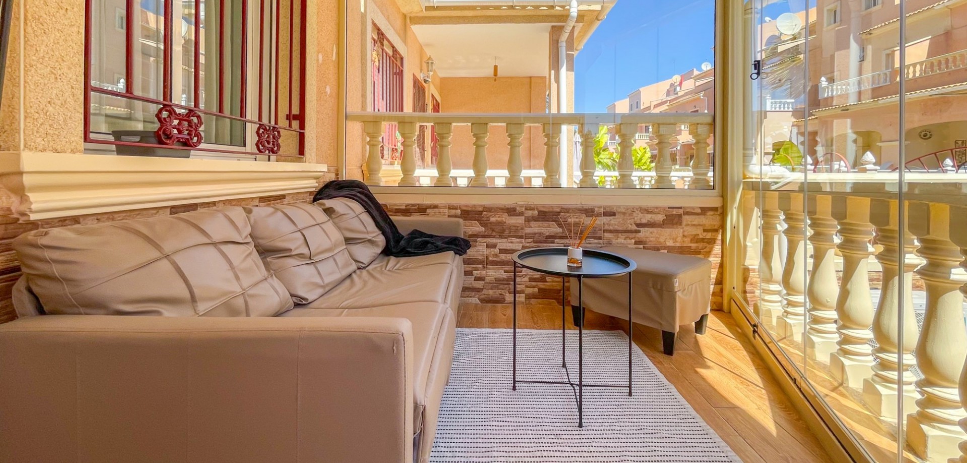For sale - 3 Bedroom 3 Bathroom Townhouse in Orihuela Costa - Playa Flamenca  - Costa Blanca (Alicante)