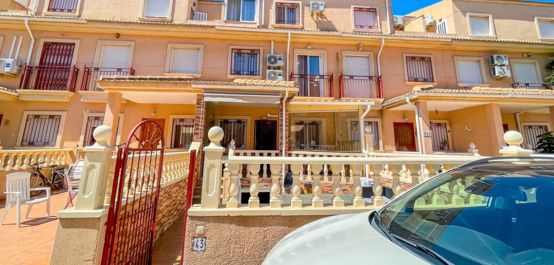 For sale - 3 Bedroom 3 Bathroom Townhouse in Orihuela Costa - Playa Flamenca  - Costa Blanca (Alicante)