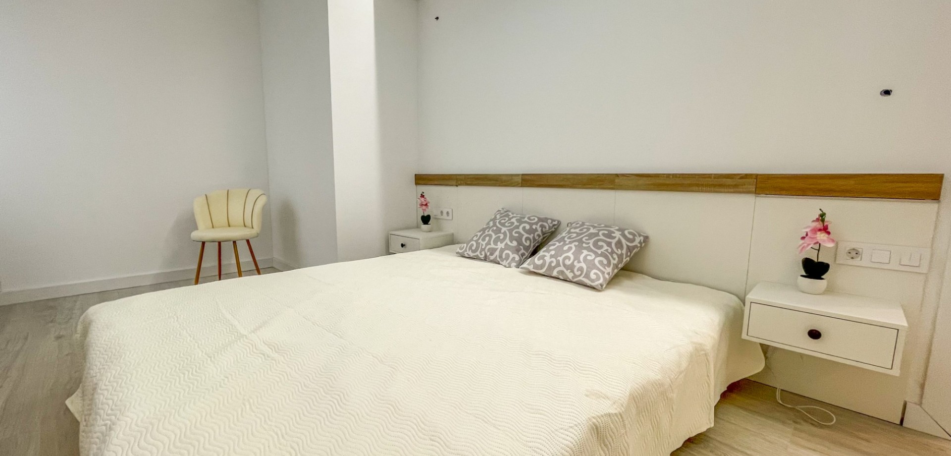 For sale - 2 Bedroom 2 Bathroom Apartment in Torrevieja - El Acequión - Los Náufragos  - Costa Blanca (Alicante)