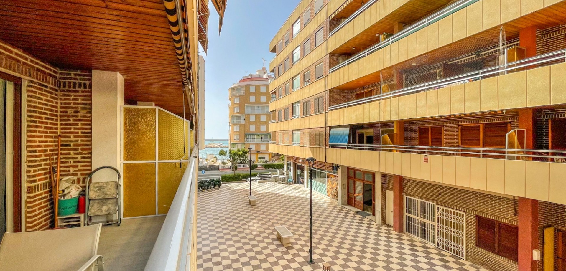 For sale - 2 Bedroom 2 Bathroom Apartment in Torrevieja - El Acequión - Los Náufragos  - Costa Blanca (Alicante)