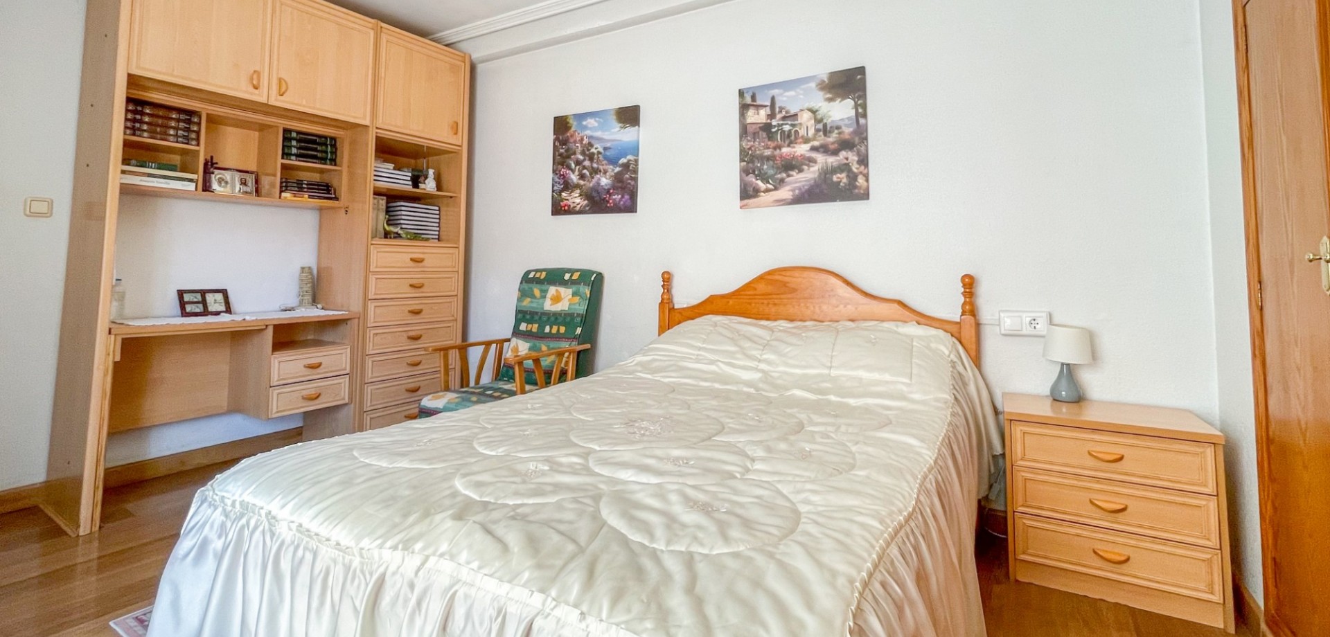 For sale - 3 Bedroom 2 Bathroom Apartment in Torrevieja - El Acequión - Los Náufragos  - Costa Blanca (Alicante)