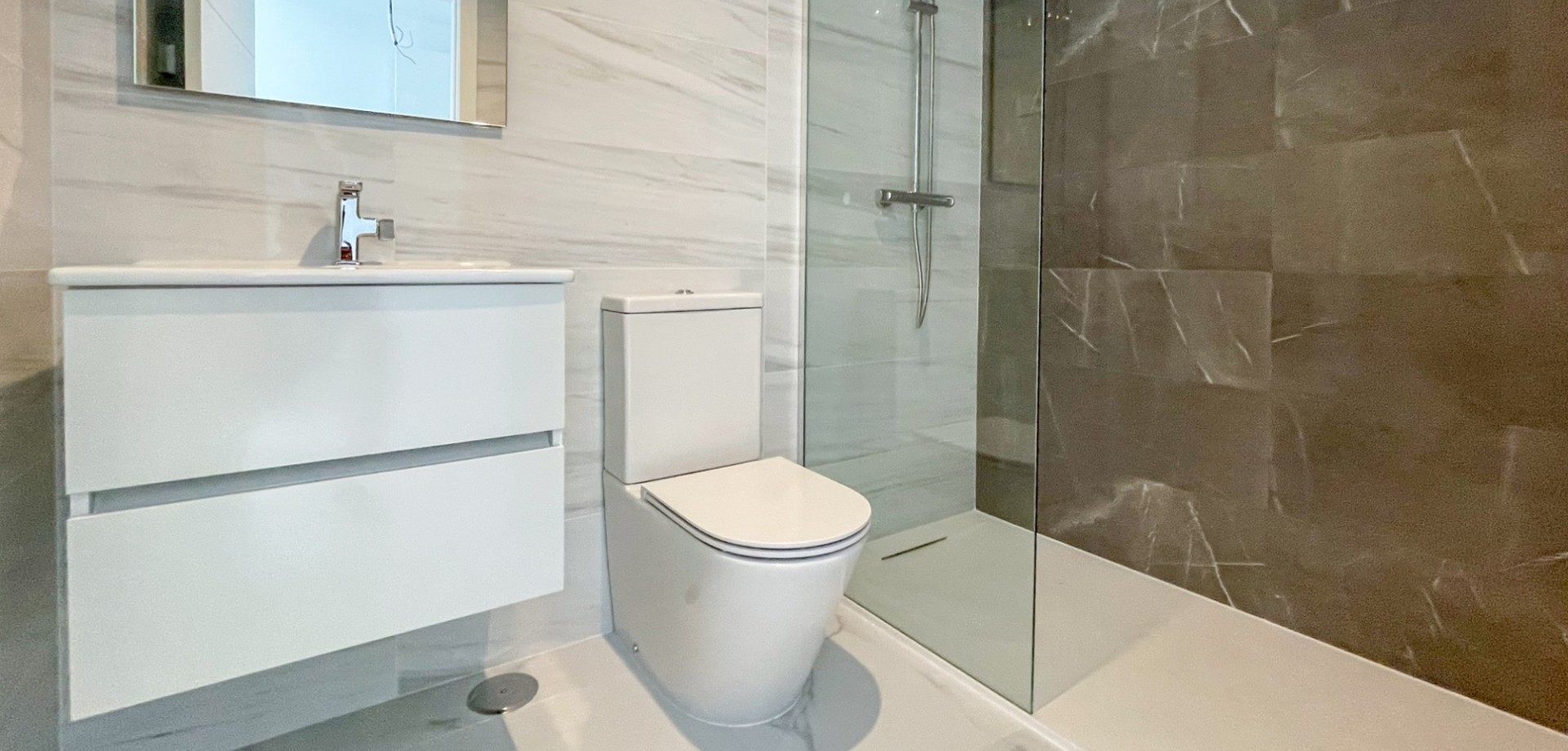 For sale - 3 Bedroom 2 Bathroom Apartment in Orihuela Costa - Punta Prima  - Costa Blanca (Alicante)