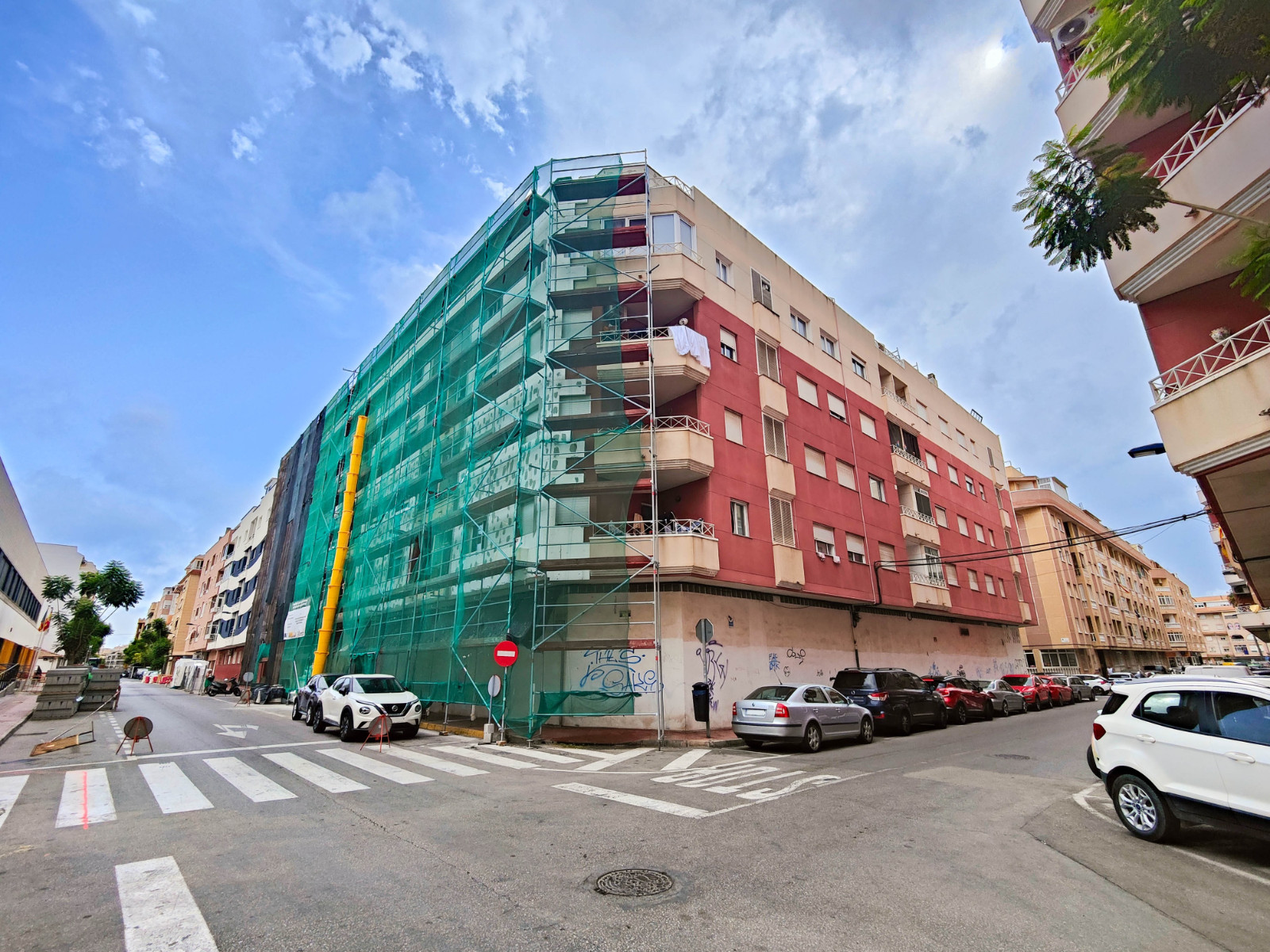 For sale - Commercial property in Torrevieja - El Acequion - Los Náufragos  - Alicante
