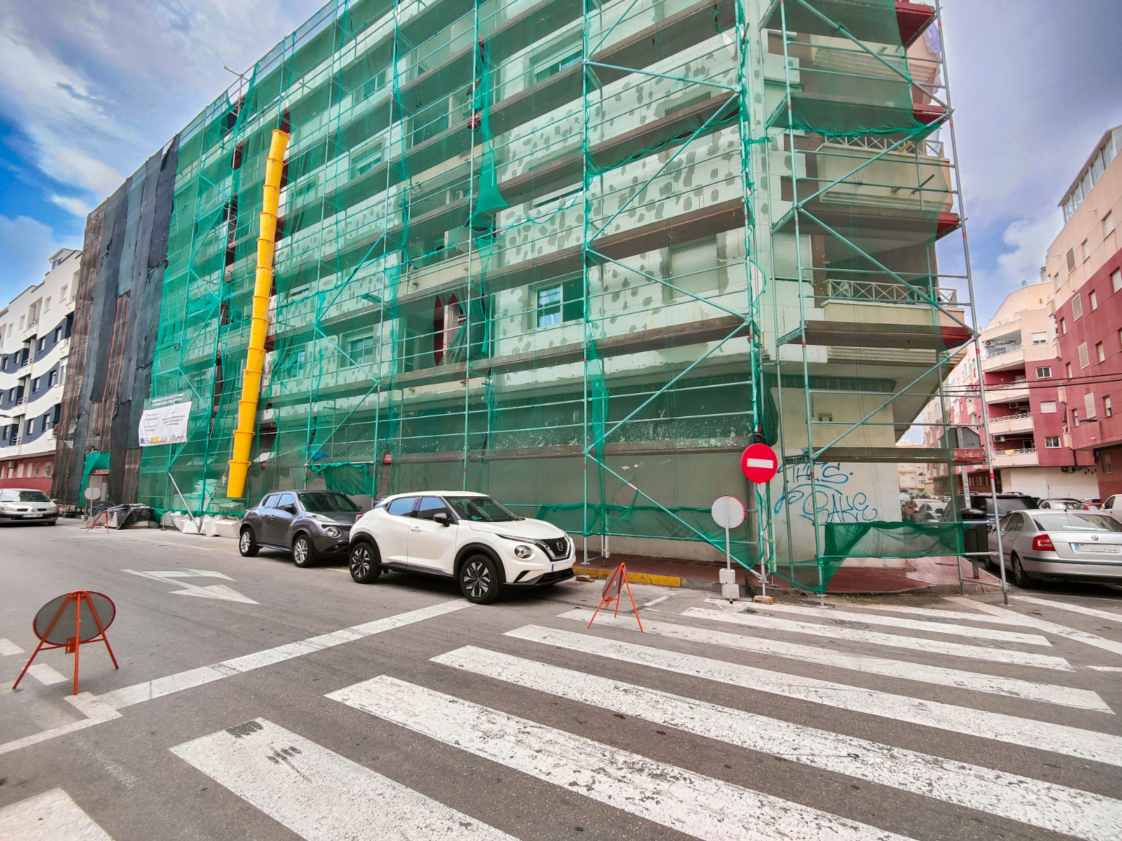 For sale - Commercial property in Torrevieja - El Acequion - Los Náufragos  - Alicante