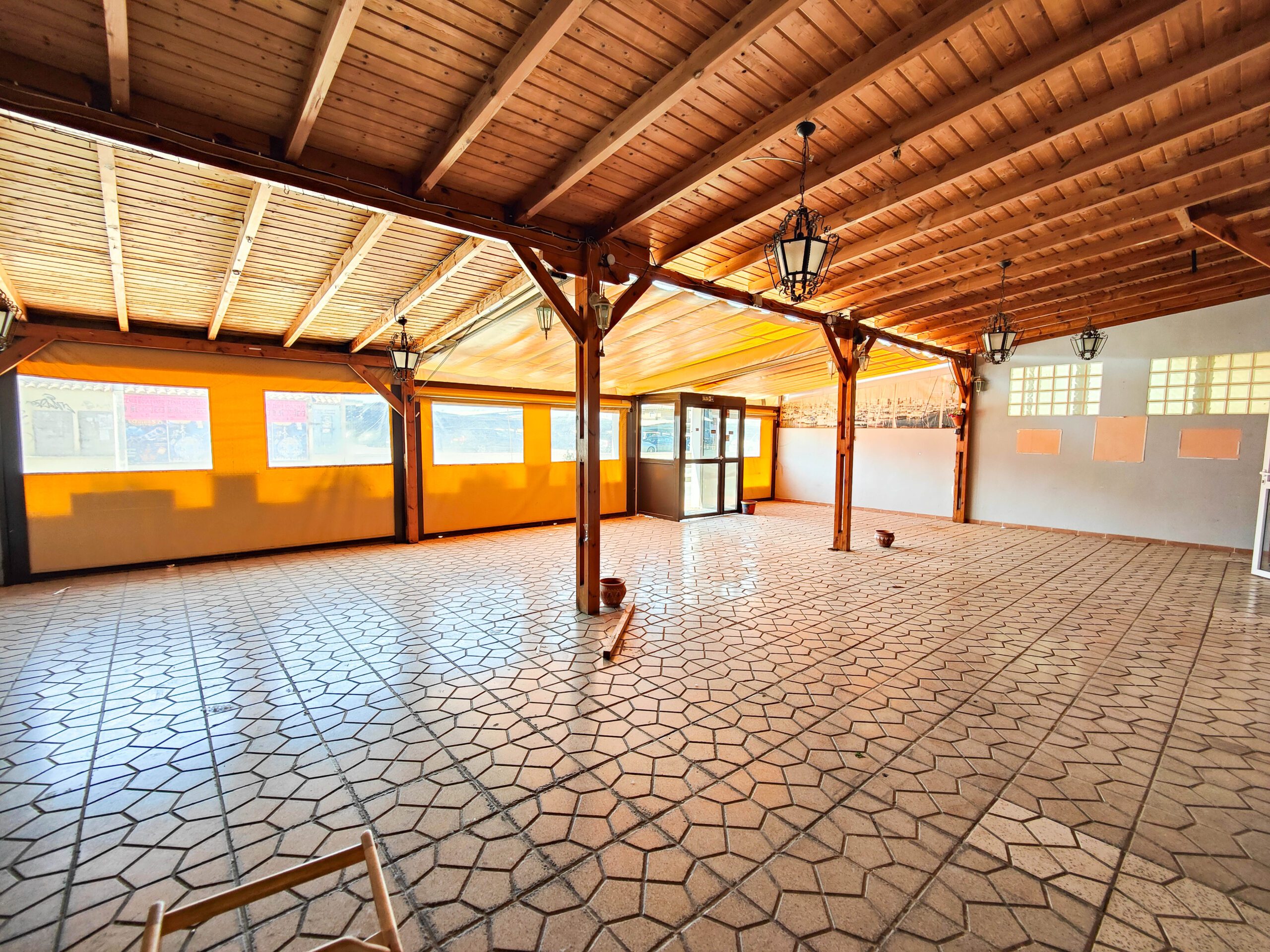For sale - 6 Bedroom 3 Bathroom Commercial property in Torrevieja - La Siesta - El Salado - Torreta  - Alicante