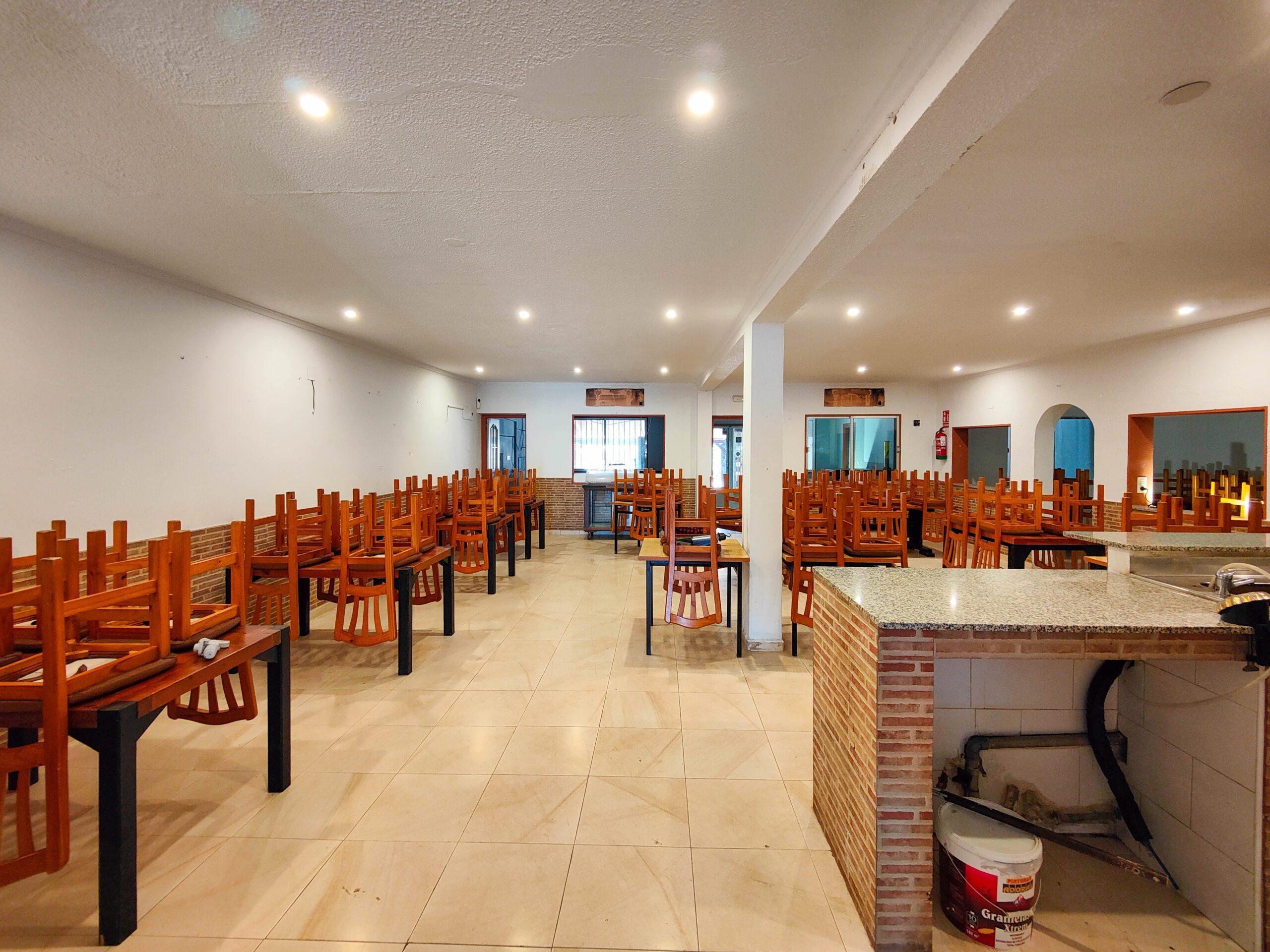 For sale - 6 Bedroom 3 Bathroom Commercial property in Torrevieja - La Siesta - El Salado - Torreta  - Alicante