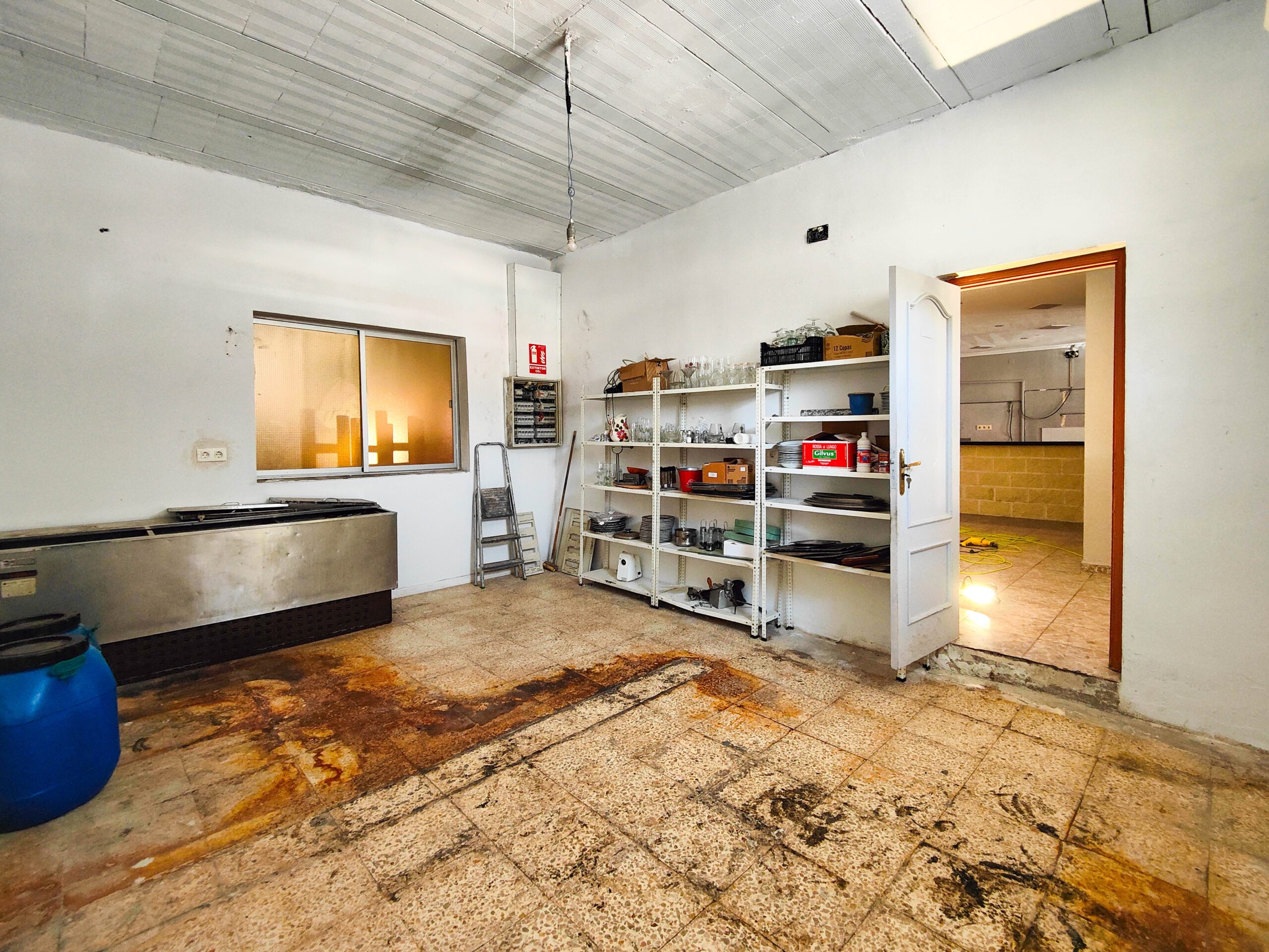 For sale - 6 Bedroom 3 Bathroom Commercial property in Torrevieja - La Siesta - El Salado - Torreta  - Alicante