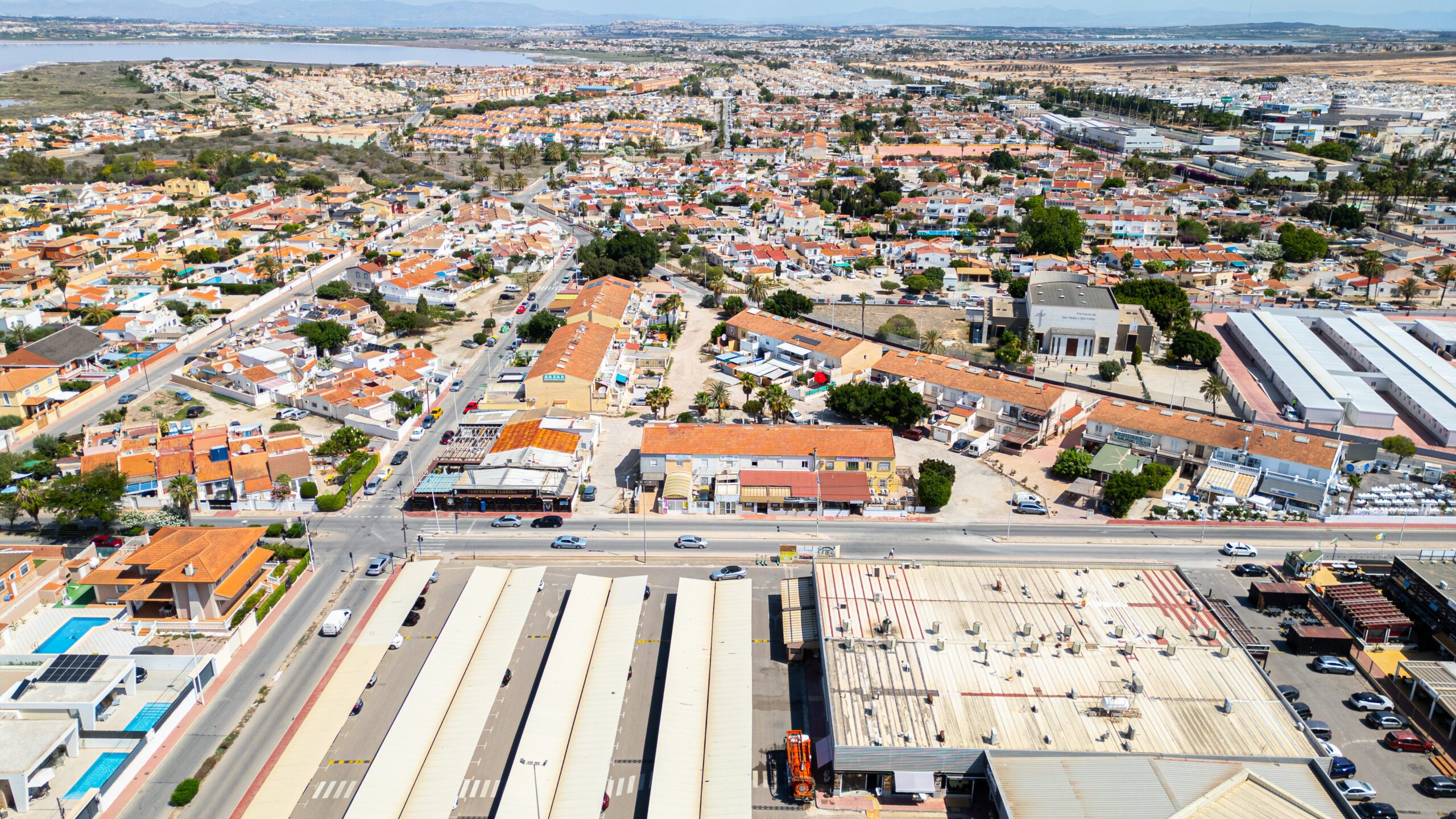 For sale - 6 Bedroom 3 Bathroom Commercial property in Torrevieja - La Siesta - El Salado - Torreta  - Alicante