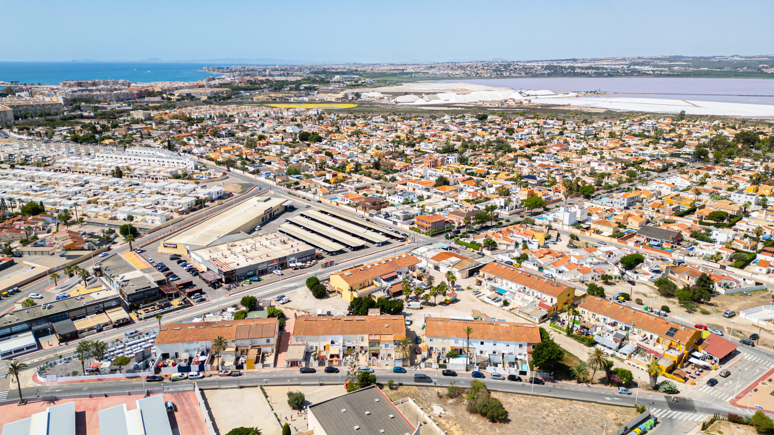 For sale - 6 Bedroom 3 Bathroom Commercial property in Torrevieja - La Siesta - El Salado - Torreta  - Alicante