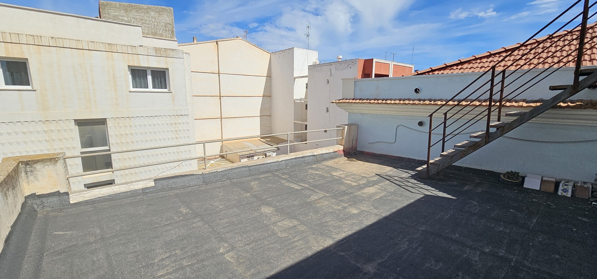For sale - Building in Torrevieja - Centro  - Alicante