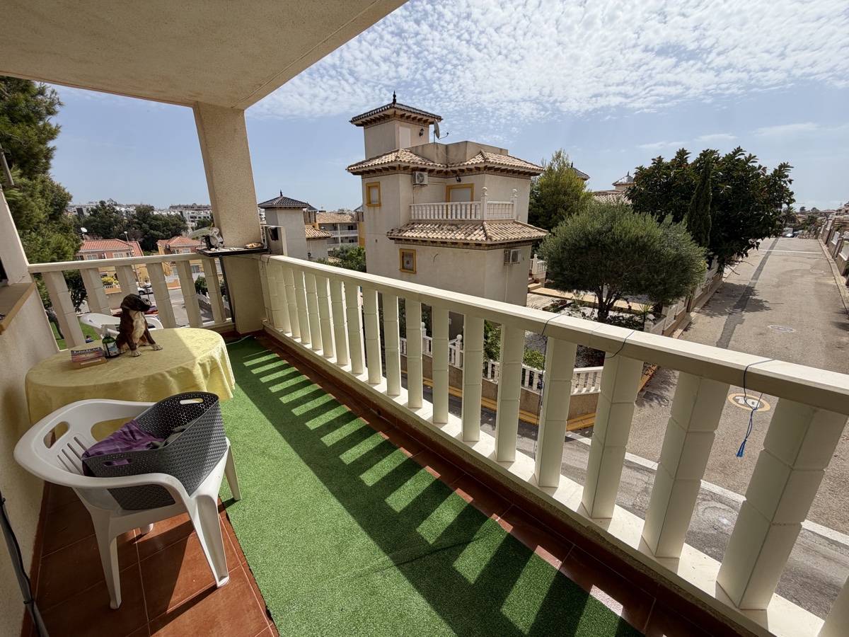 For sale - 2 Bedroom 1 Bathroom Apartment in Villamartin - , Villamartin, Alicante, Spain - Alicante