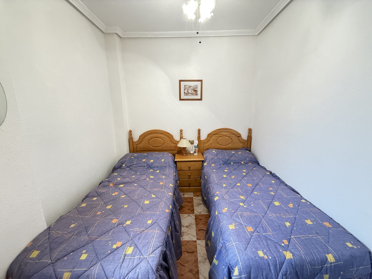 For sale - 2 Bedroom 1 Bathroom Apartment in Villamartin - , Villamartin, Alicante, Spain - Alicante