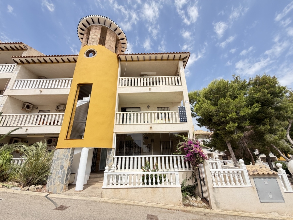 2 Bedroom 1 Bathroom Apartment in Villamartin