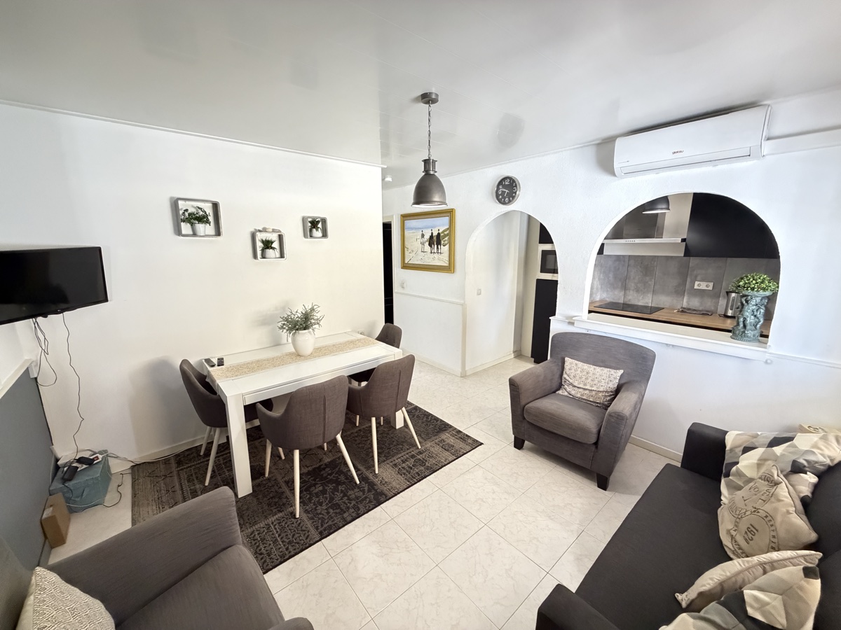 For sale - 2 Bedroom 1 Bathroom Apartment in Villamartin - , Villamartin, Alicante, Spain - Alicante