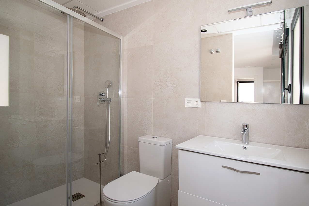 Resale - 3 Bedroom 3 Bathroom Semi Detached in Orihuela Costa - pau26  - Alicante