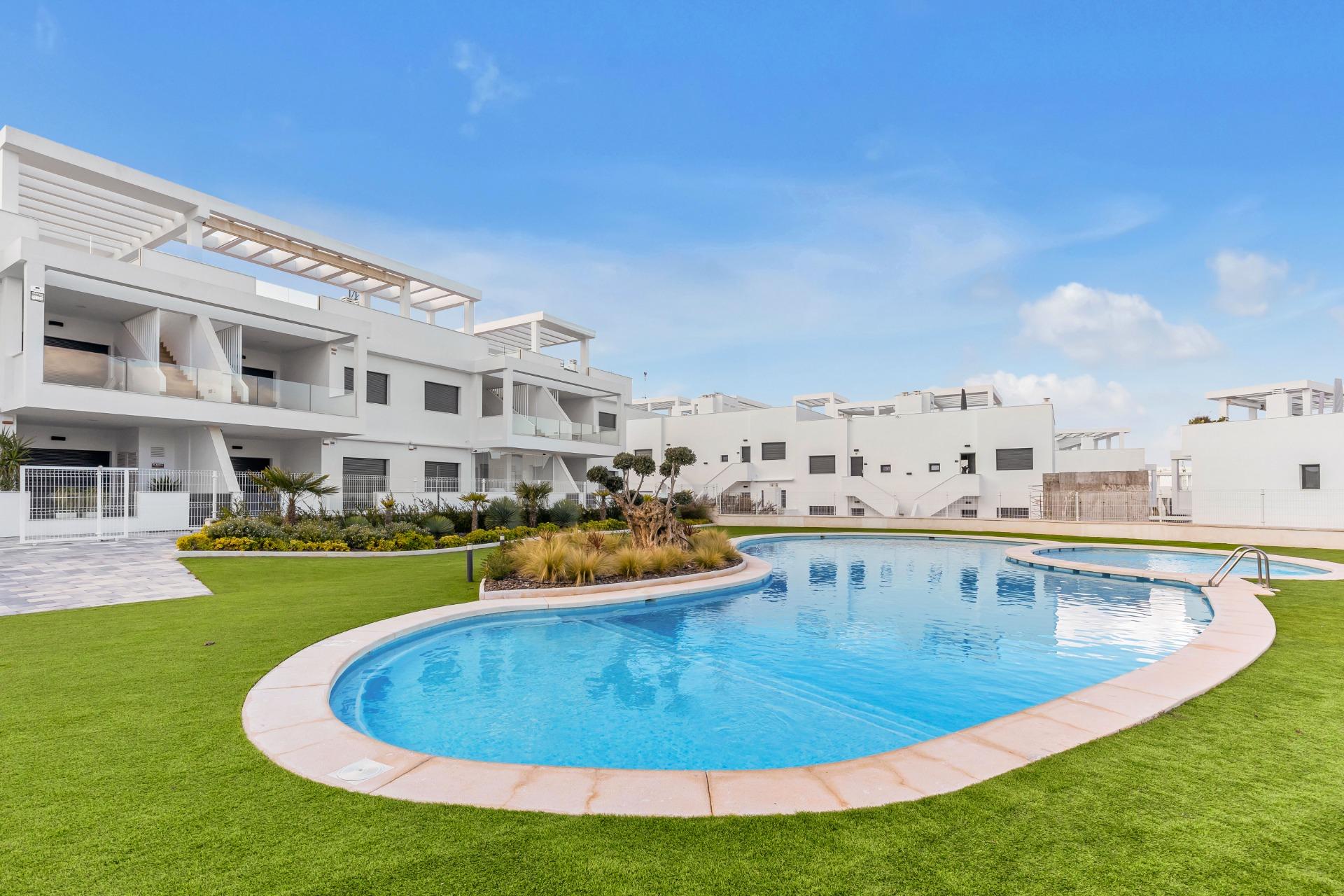 Resale - 2 Bedroom 2 Bathroom Penthouse in Torrevieja - Los Balcones - Los Altos Del Edén  - Alicante