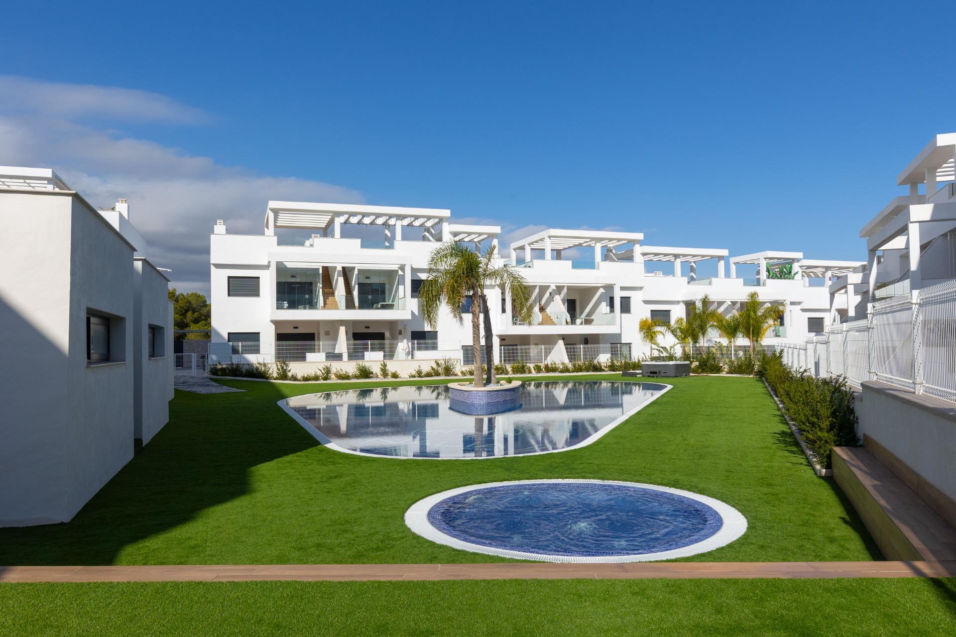 Resale - 2 Bedroom 2 Bathroom Penthouse in Torrevieja - Los Balcones - Los Altos Del Edén  - Alicante