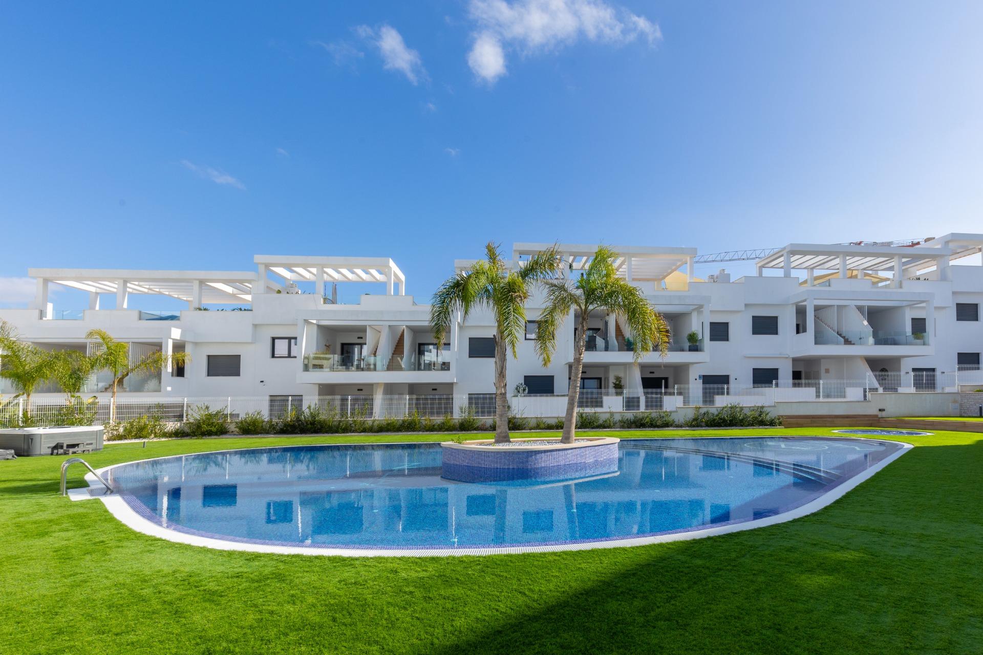 Resale - 2 Bedroom 2 Bathroom Penthouse in Torrevieja - Los Balcones - Los Altos Del Edén  - Alicante