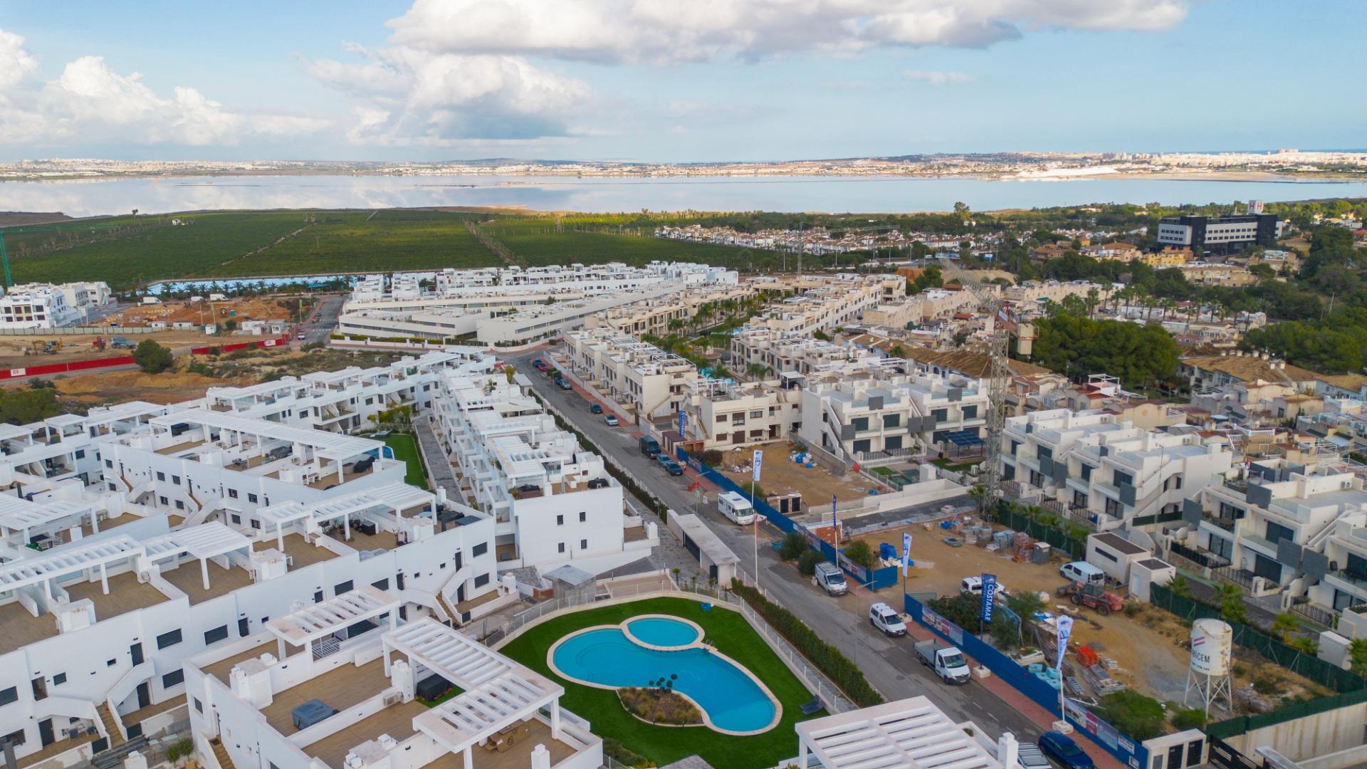 Resale - 2 Bedroom 2 Bathroom Penthouse in Torrevieja - Los Balcones - Los Altos Del Edén  - Alicante