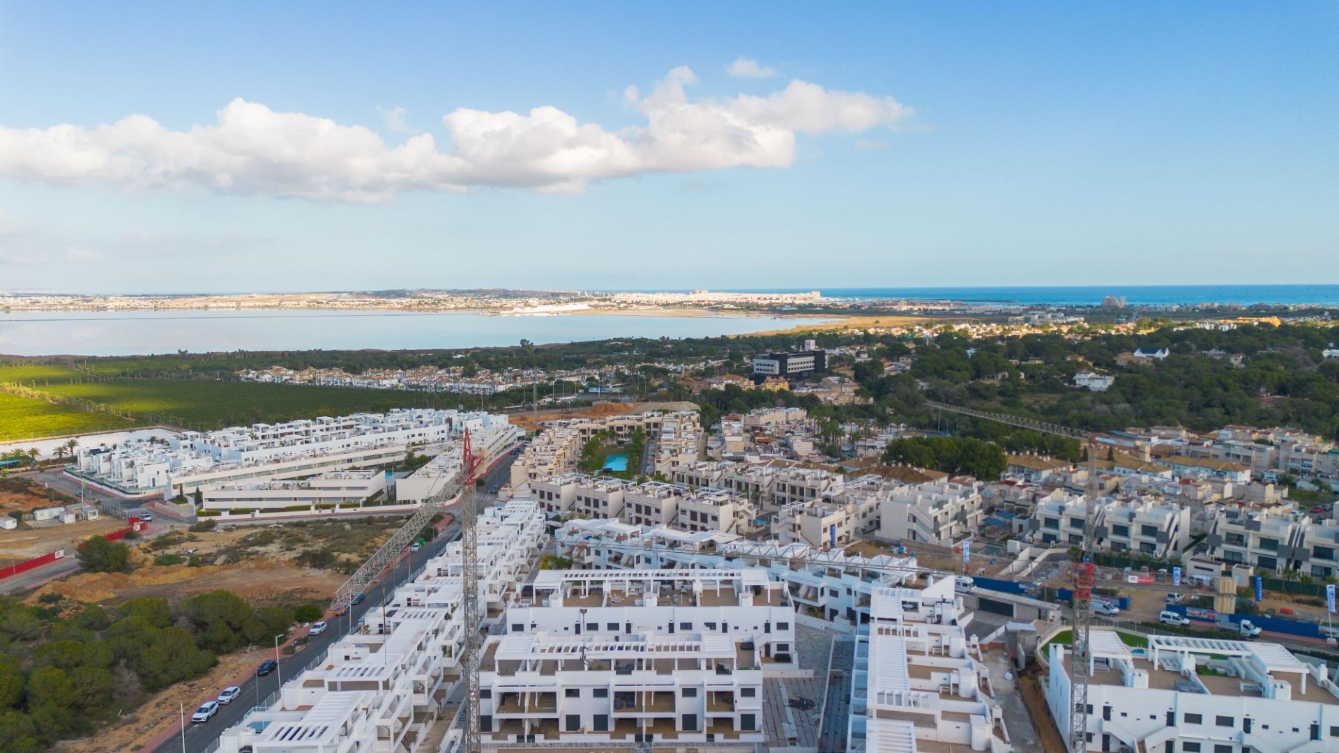 Resale - 2 Bedroom 2 Bathroom Penthouse in Torrevieja - Los Balcones - Los Altos Del Edén  - Alicante