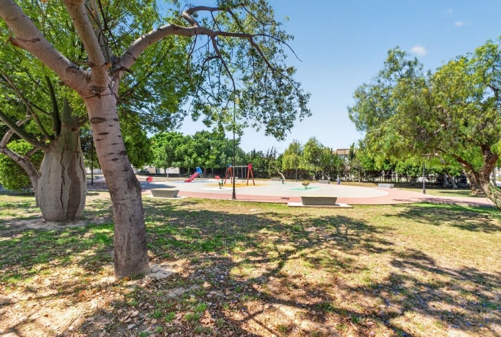Resale - 2 Bedroom 1 Bathroom Apartment Penthouse in Torrevieja - Jardin del Mar  - Alicante
