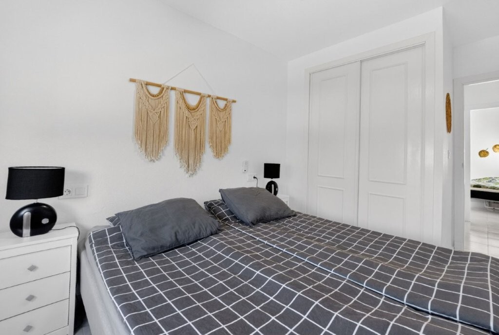 Resale - 2 Bedroom 1 Bathroom Apartment Penthouse in Torrevieja - Jardin del Mar  - Alicante
