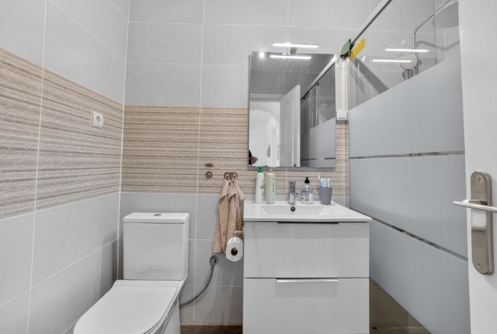 Resale - 2 Bedroom 1 Bathroom Apartment Penthouse in Torrevieja - Jardin del Mar  - Alicante