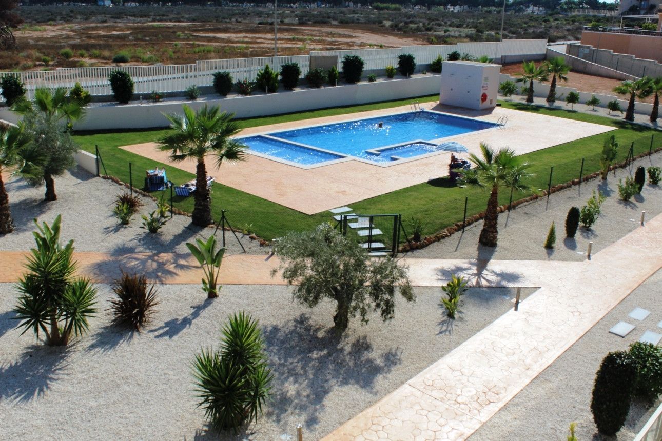 Resale - 2 Bedroom 2 Bathroom Apartment in Villamartin - Costa Blanca  - Alicante