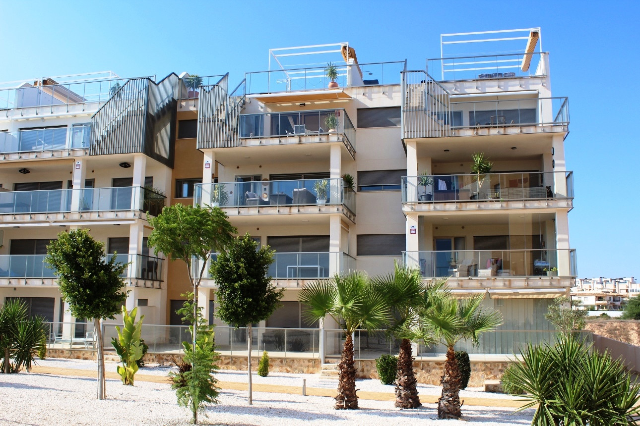 Resale - 2 Bedroom 2 Bathroom Apartment in Villamartin - Costa Blanca  - Alicante