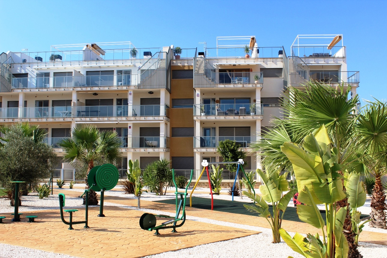 Resale - 2 Bedroom 2 Bathroom Apartment in Villamartin - Costa Blanca  - Alicante