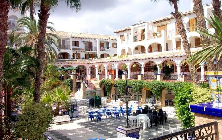 Resale - 2 Bedroom 2 Bathroom Apartment in Villamartin - Costa Blanca  - Alicante