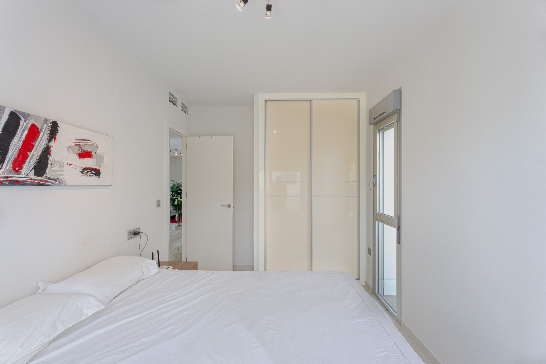 Resale - 3 Bedroom 2 Bathroom Villa in Orihuela Costa - Costa Blanca  - Alicante