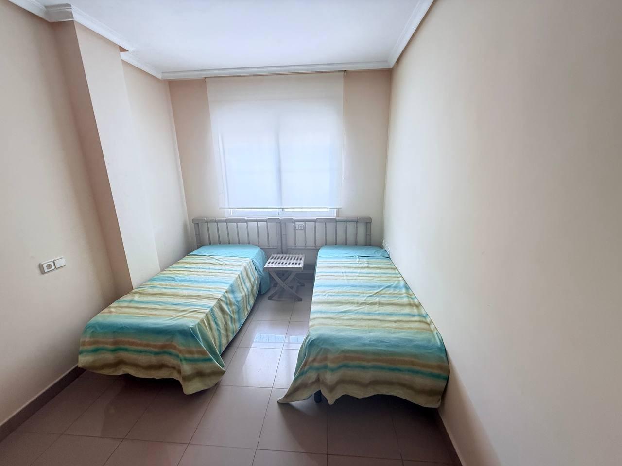 Resale - 4 Bedroom 3 Bathroom Apartment in Orihuela Costa - Lomas De Cabo Roig  - Alicante