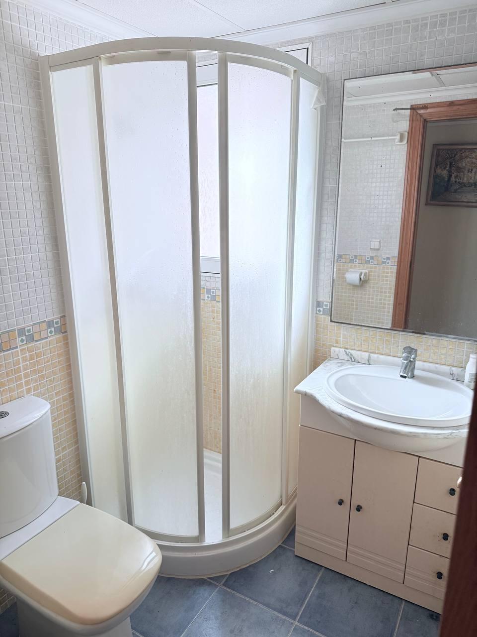 Resale - 4 Bedroom 3 Bathroom Apartment in Orihuela Costa - Lomas De Cabo Roig  - Alicante