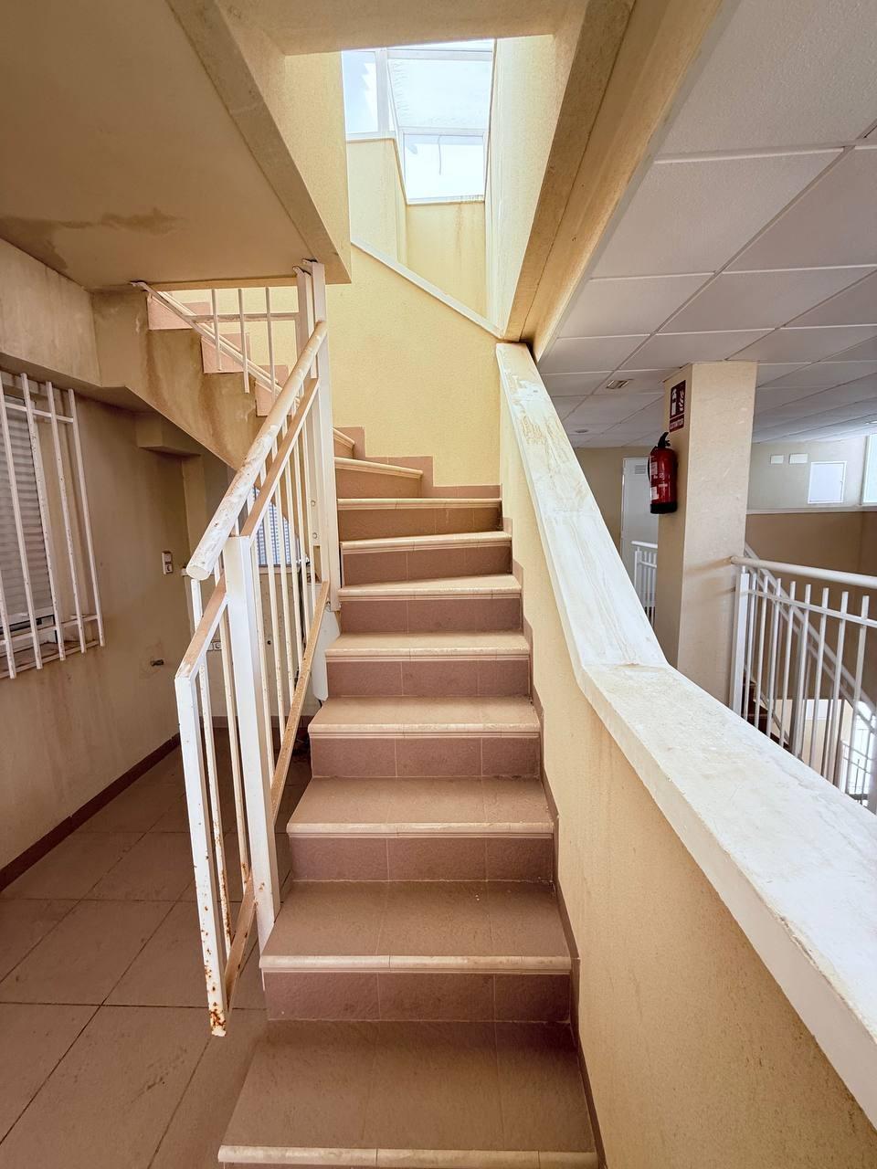Resale - 4 Bedroom 3 Bathroom Apartment in Orihuela Costa - Lomas De Cabo Roig  - Alicante