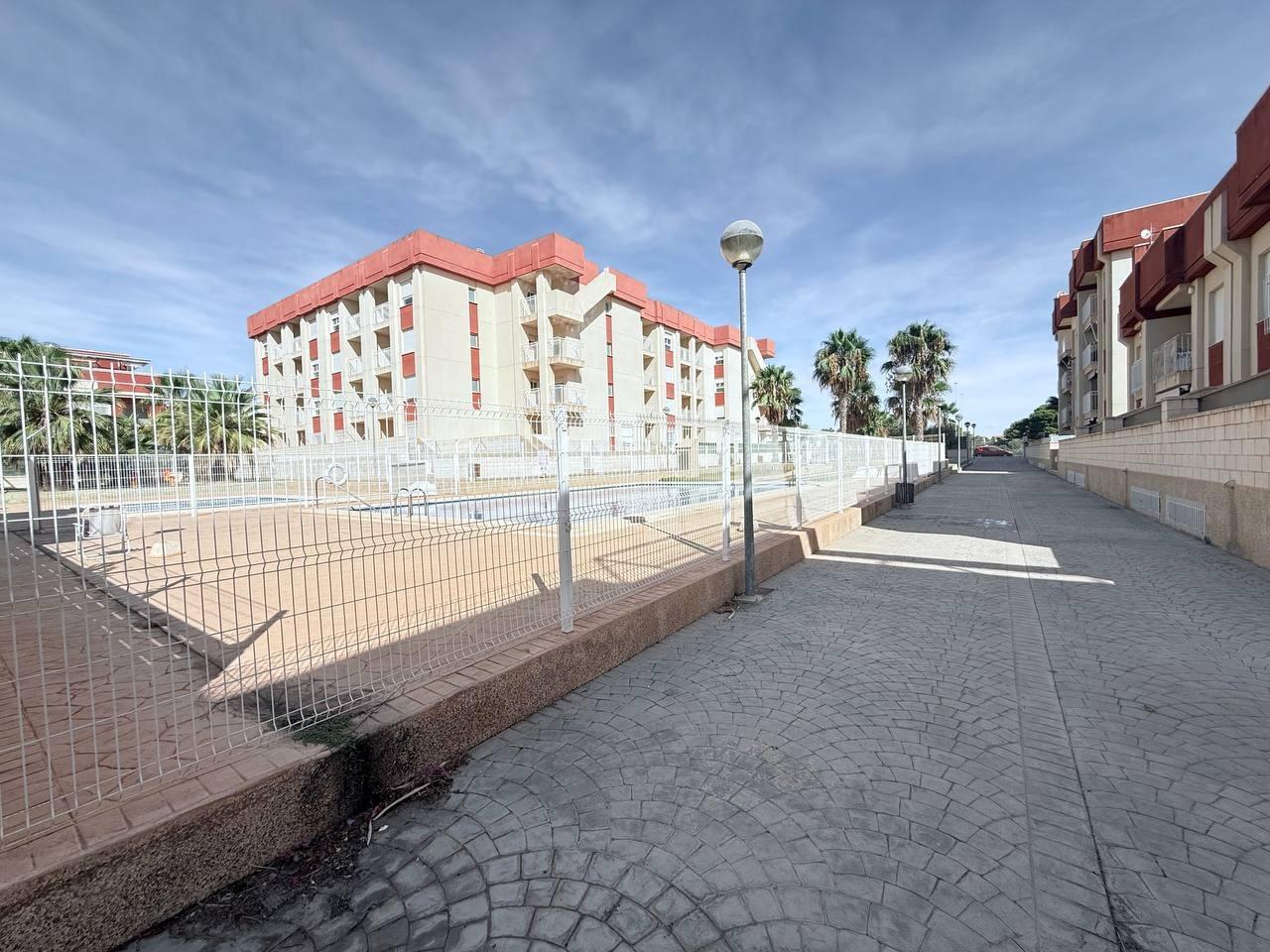 Resale - 4 Bedroom 3 Bathroom Apartment in Orihuela Costa - Lomas De Cabo Roig  - Alicante
