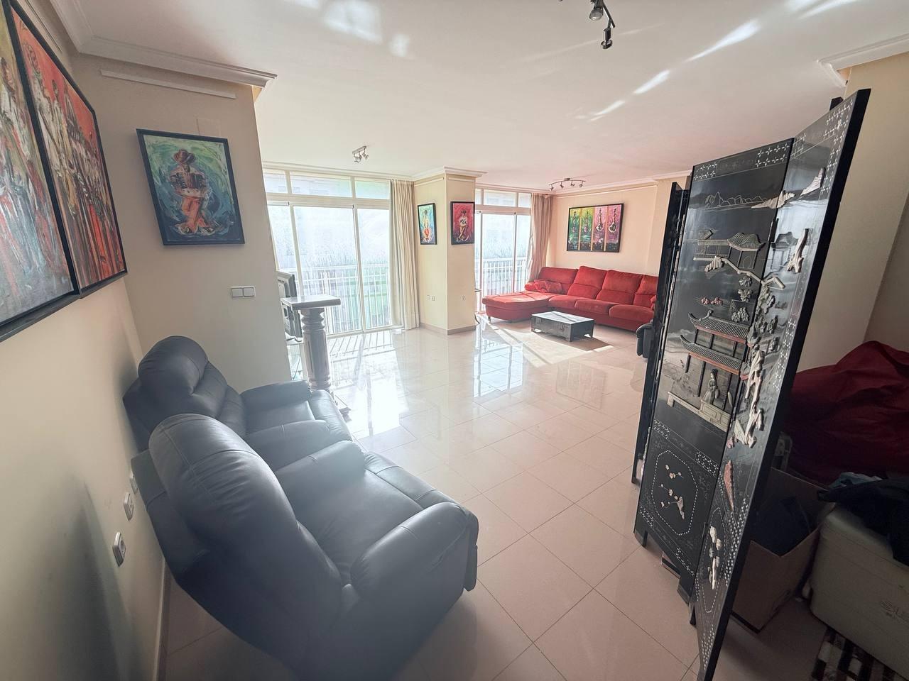Resale - 4 Bedroom 3 Bathroom Apartment in Orihuela Costa - Lomas De Cabo Roig  - Alicante