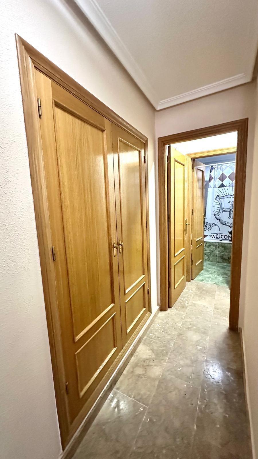 Resale - 3 Bedroom 2 Bathroom Apartment in Torrevieja - Torrevieja  - Alicante