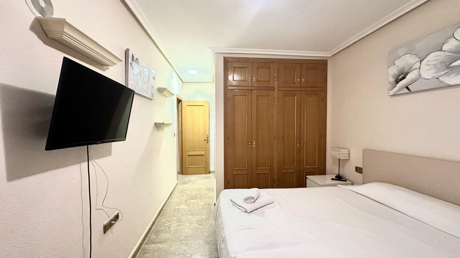 Resale - 3 Bedroom 2 Bathroom Apartment in Torrevieja - Torrevieja  - Alicante