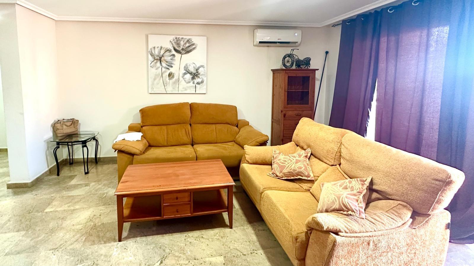 Resale - 3 Bedroom 2 Bathroom Apartment in Torrevieja - Torrevieja  - Alicante